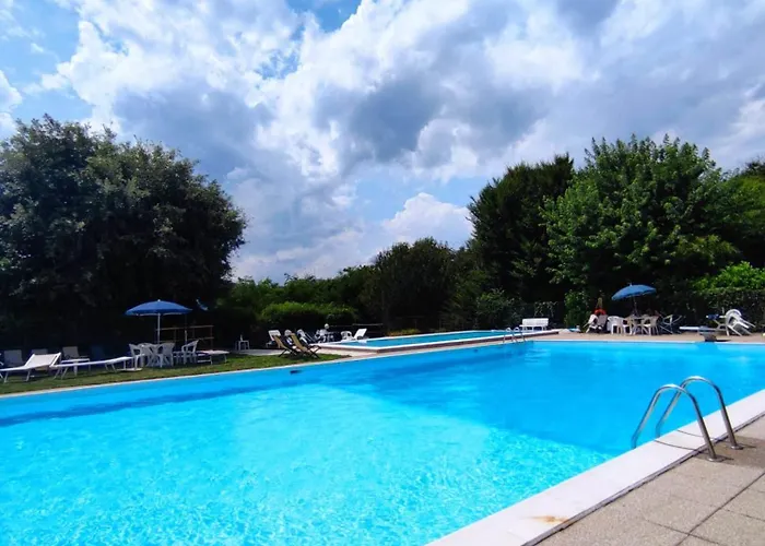 & Pool House アパート